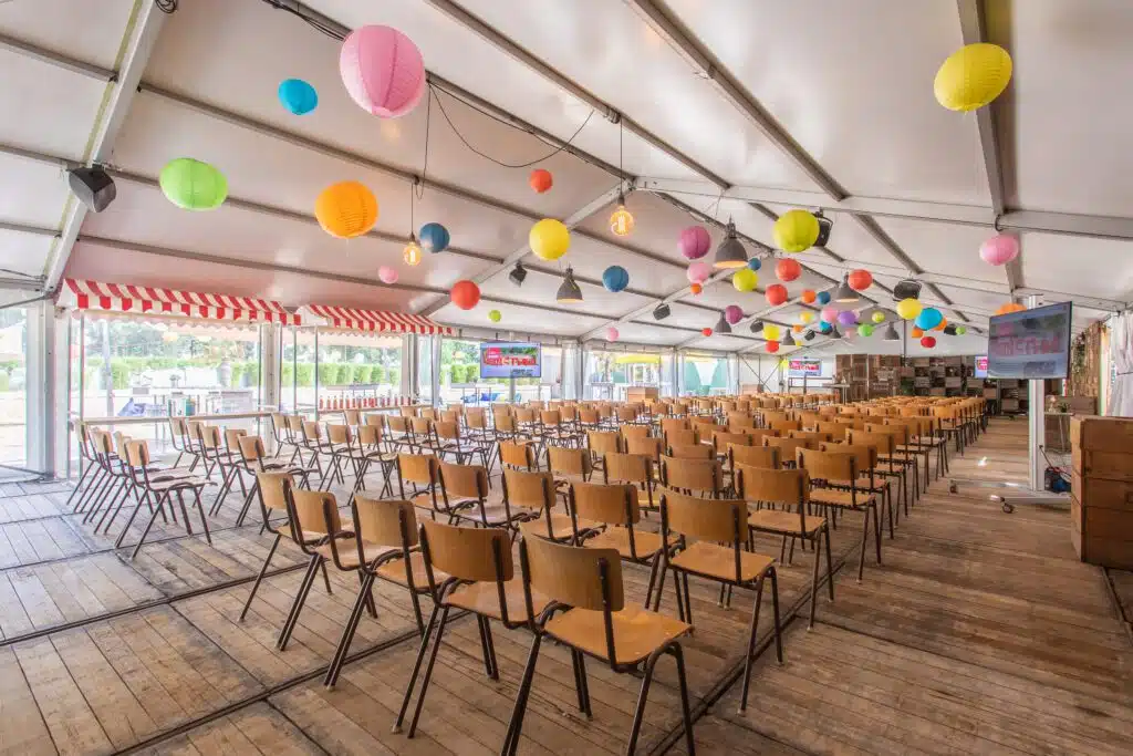 Beachclub in Amsterdam, Loods 6 Vergadering, teambuilding, training, verjaardag of bedrijfsfeest