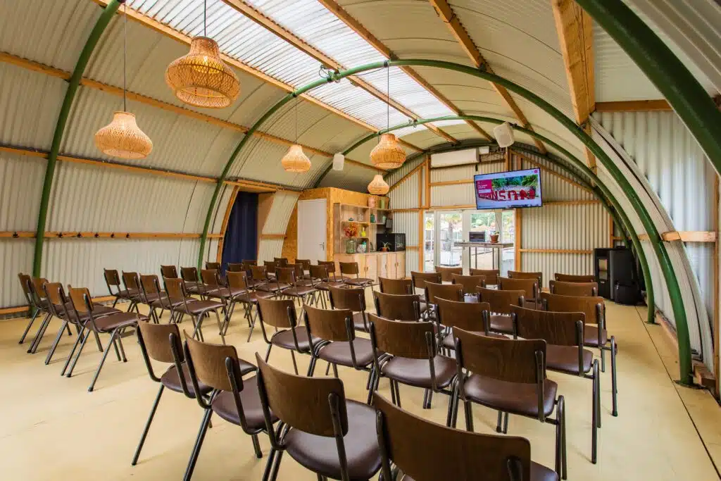 Loods 6 vergaderen, feestje of trainingsruimte in Amsterdam