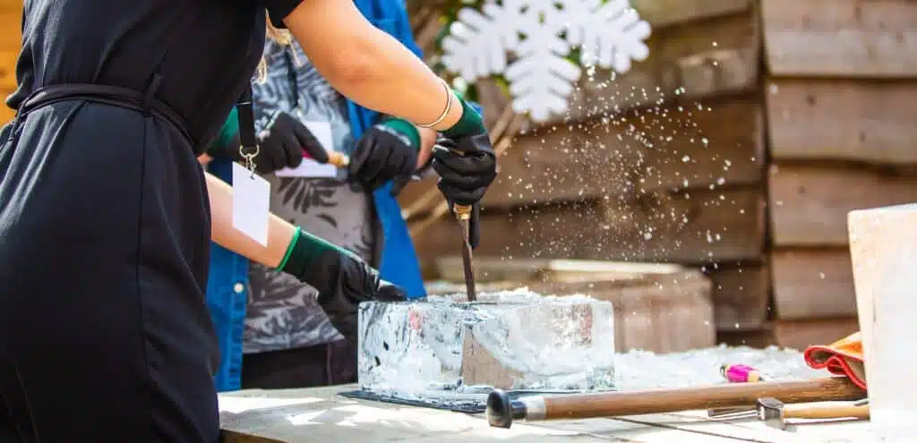IJssculpturen workshop tijdens winters bedrijfsuitje bij UP Events met ADD UP WINTER 2